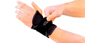 Hg80™ Precision Wrist Brace (бандаж на запястье на липучке) ― Центр современных спортивных технологий.